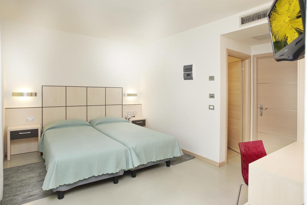 Hotel Miorelli Торболе Экстерьер фото